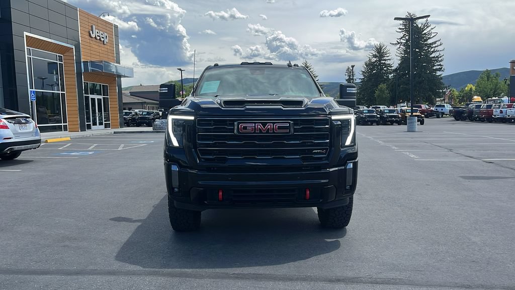 Used 2024 GMC Sierra 2500 AT4 w/ AT4 Premium Plus Package AWD/4WD image 2