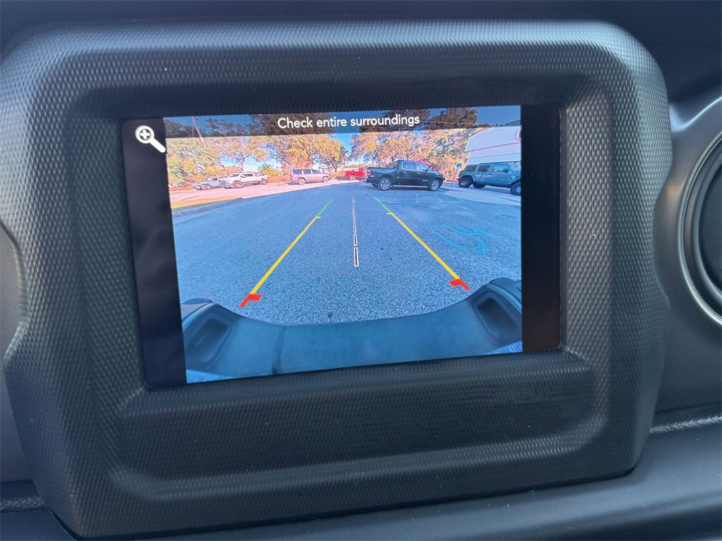 Used 2021 Jeep Gladiator Sport image 27