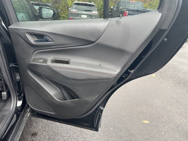 Used 2023 Chevrolet Equinox RS image 16