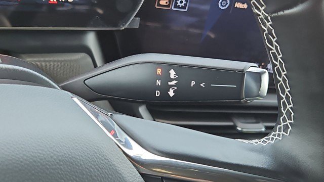 Used 2025 Chevrolet Silverado EV LT w/ LT Premium Package image 16