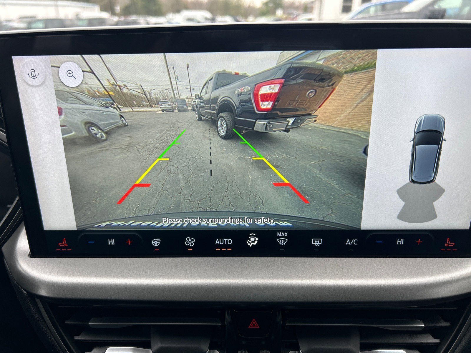 Certified 2024 Ford Escape SE image 28