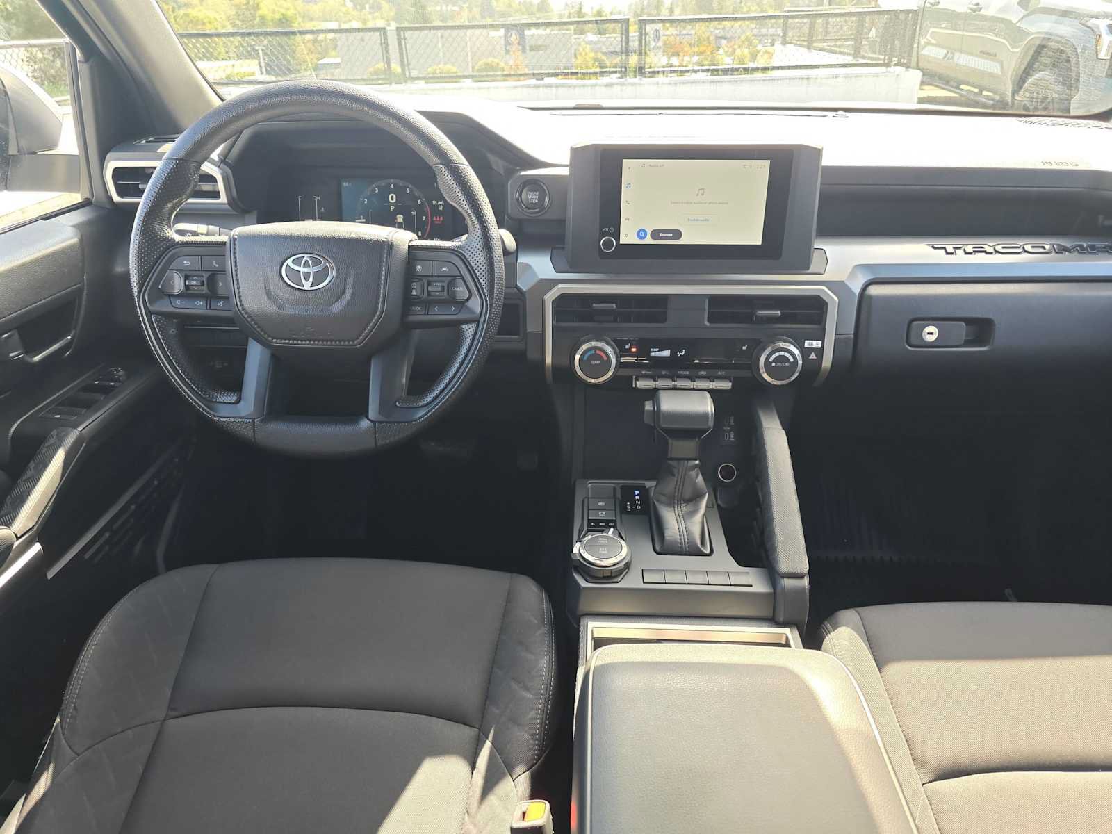 Certified 2025 Toyota Tacoma SR5 AWD/4WD image 18