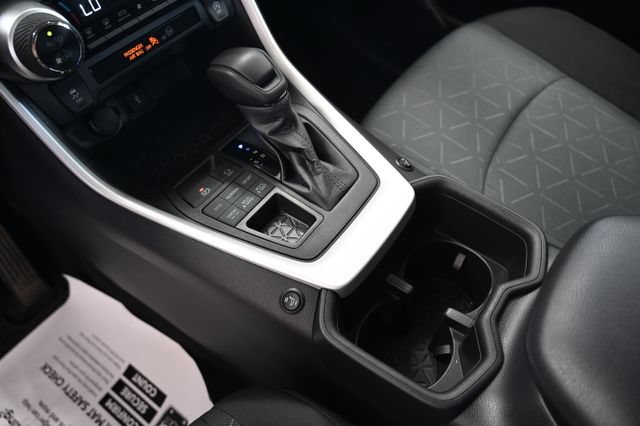 Used 2022 Toyota RAV4 XLE AWD/4WD image 19