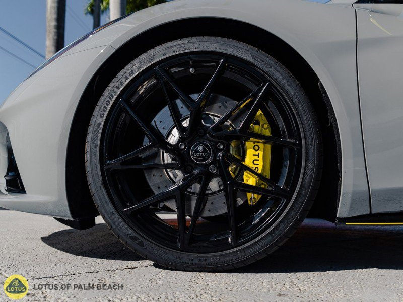Used 2026 Lotus Emira SE RWD image 32