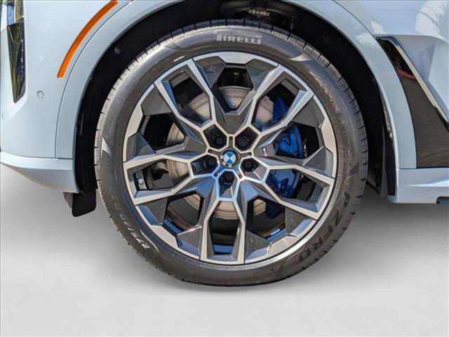 New 2026 BMW X7 M60i image 10