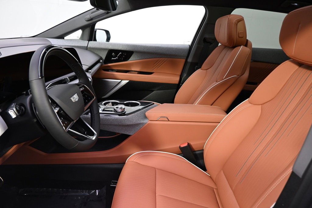 New 2026 Cadillac Optiq Sport 2 image 13