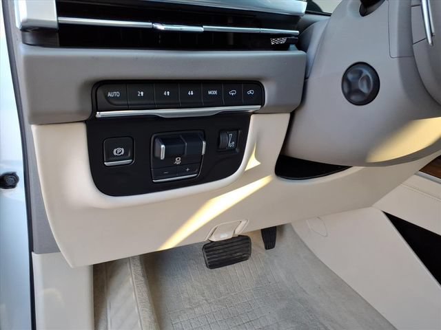 Certified 2025 Cadillac Escalade Sport Platinum AWD/4WD image 30