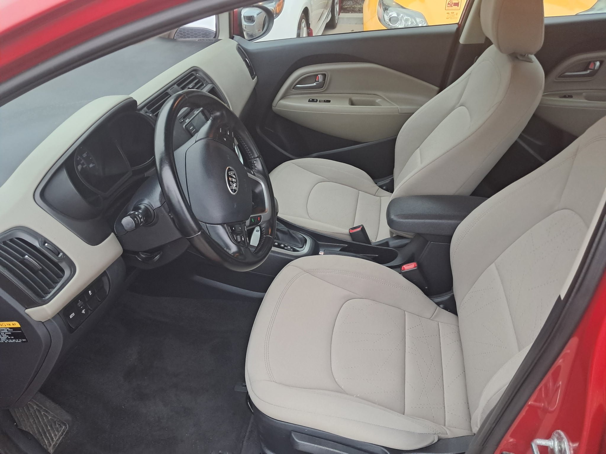 Used 2015 Kia Rio EX w/ Convenience Package FWD image 4