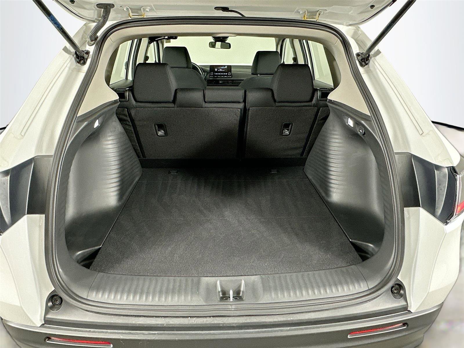 Certified 2023 Honda HR-V LX image 24