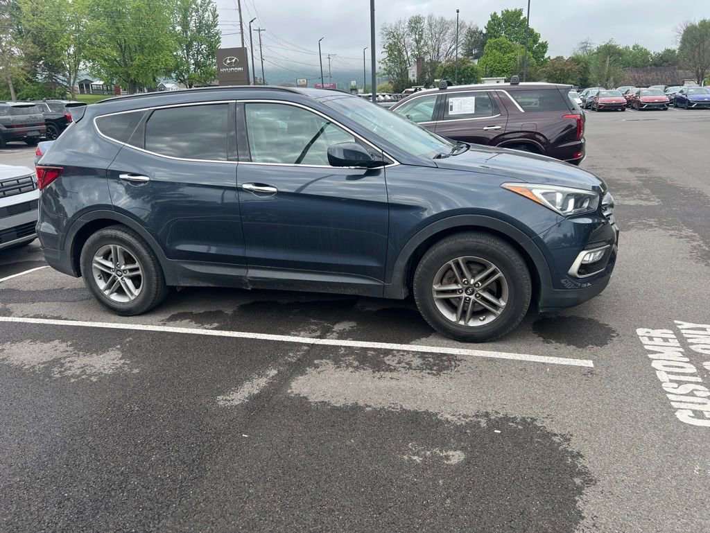 Used 2017 Hyundai Santa Fe Sport AWD/4WD image 2