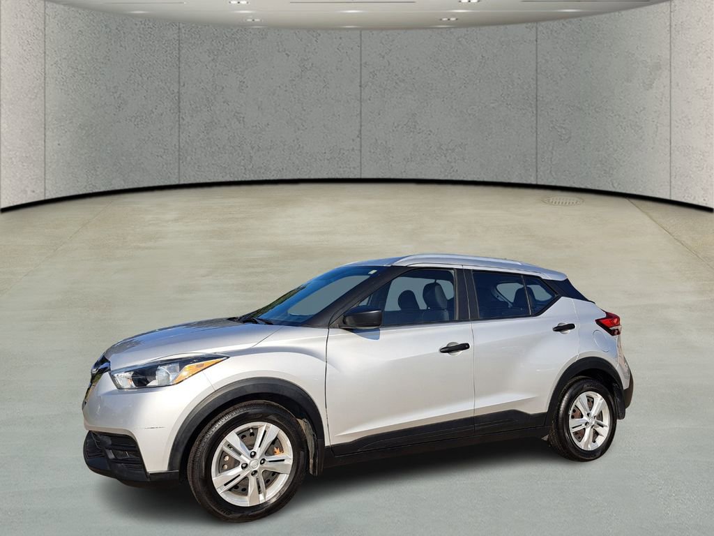 Used 2019 Nissan Kicks S image 1