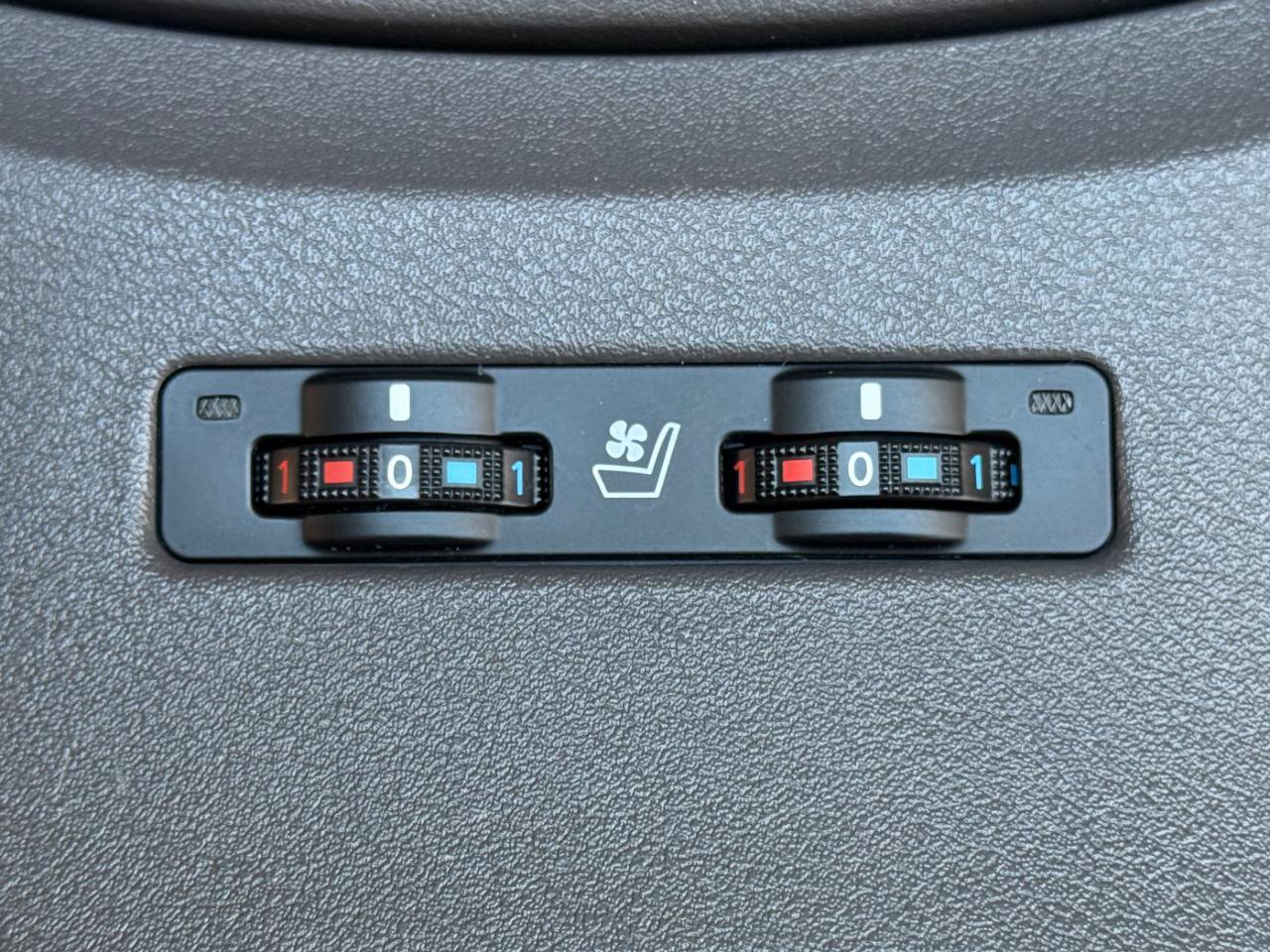 Used 2010 Lexus ES 350 Premium FWD image 13