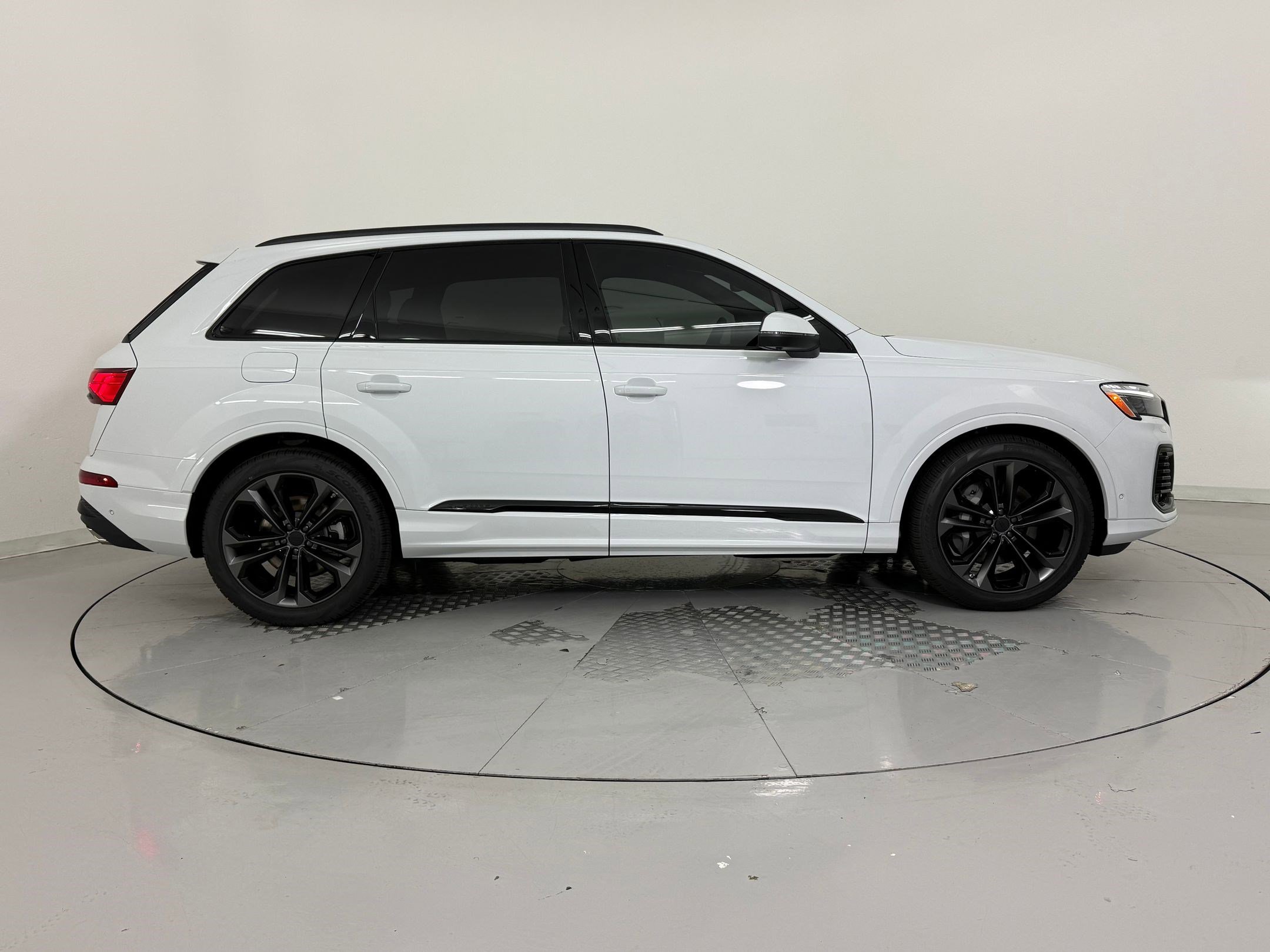 New 2026 Audi Q7 Premium Plus AWD/4WD image 8