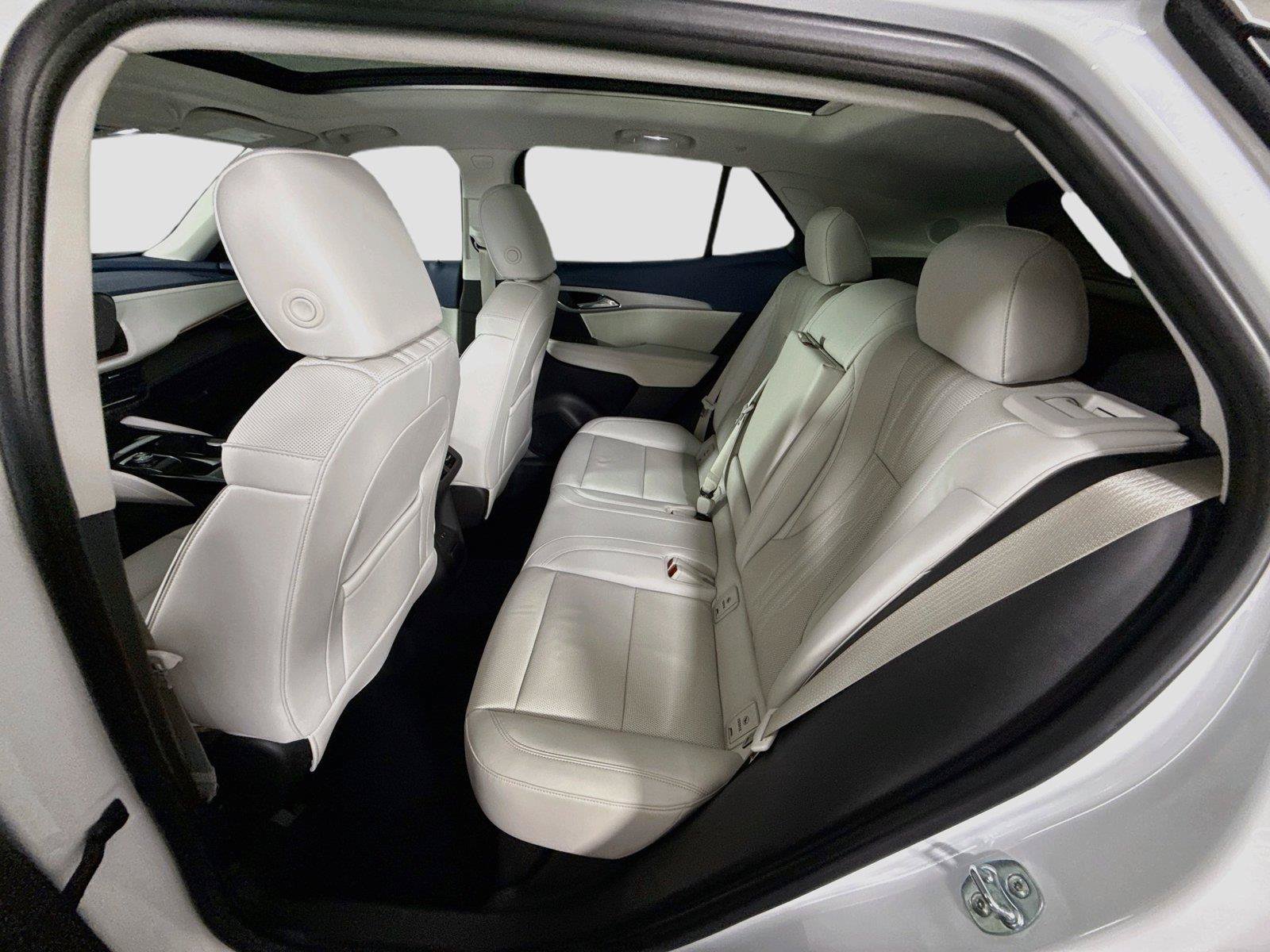 Used 2024 Buick Envision Avenir AWD/4WD image 19