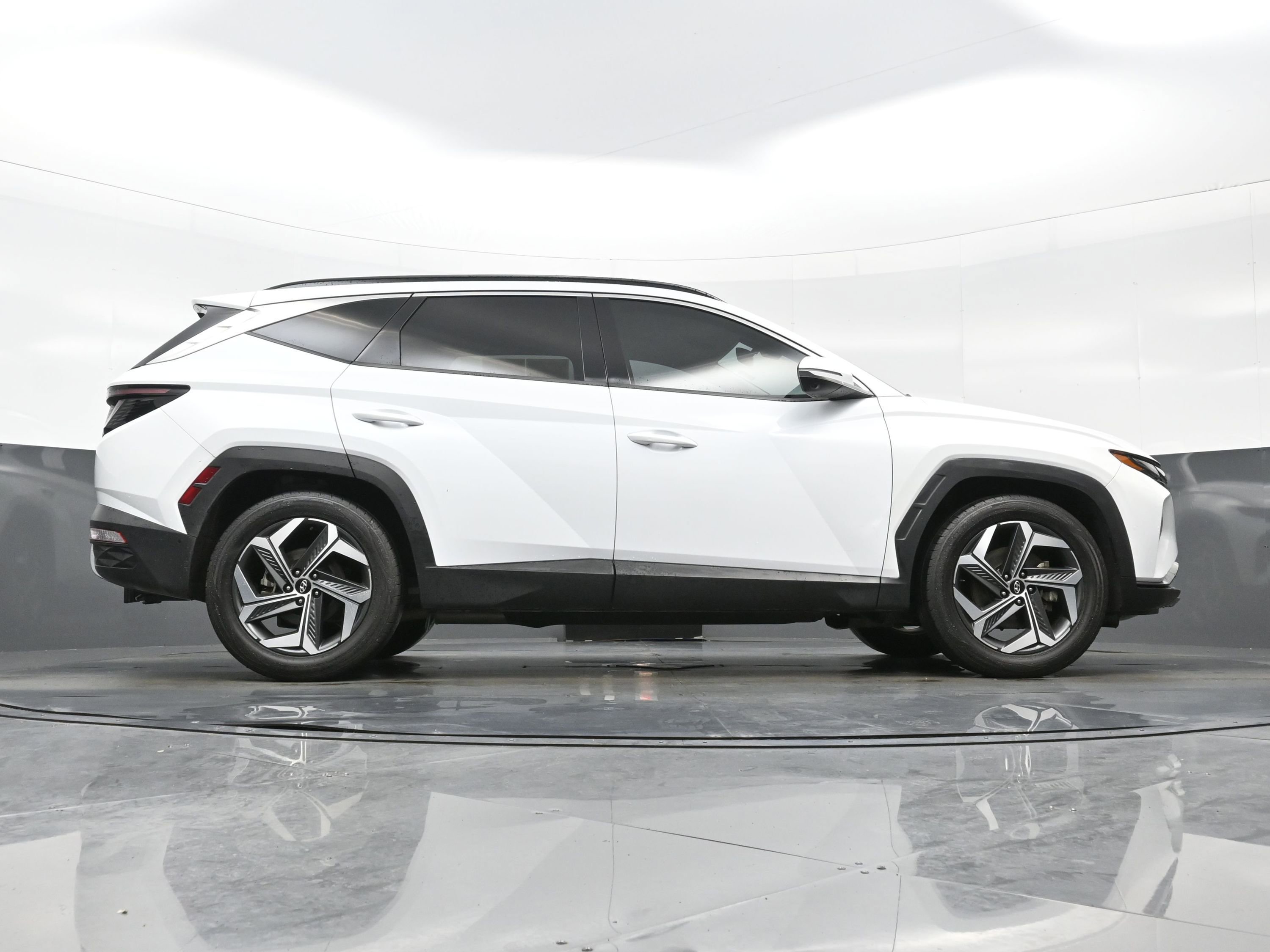 Certified 2022 Hyundai Tucson Limited FWD image 32