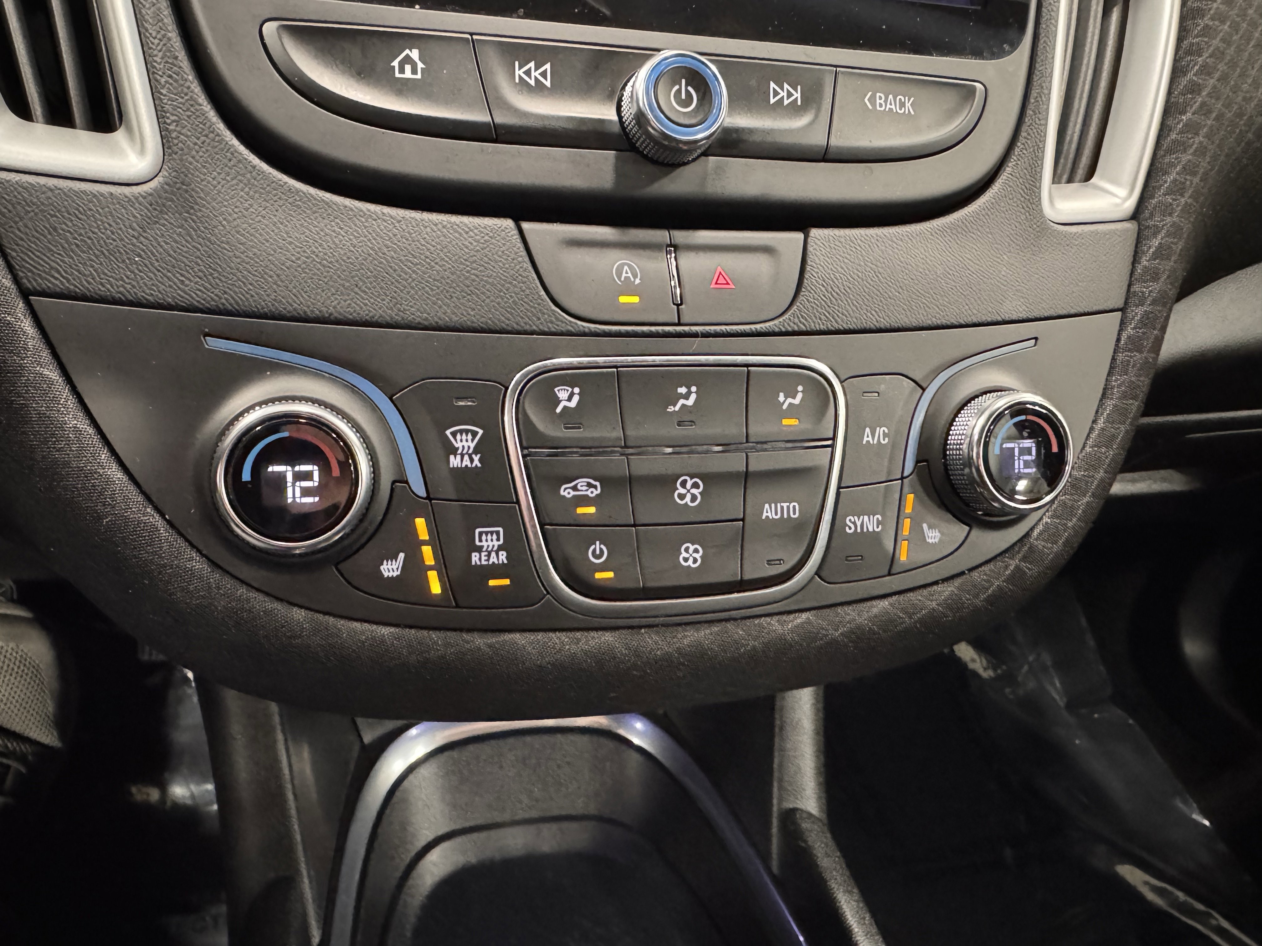 Used 2023 Chevrolet Malibu LT image 8