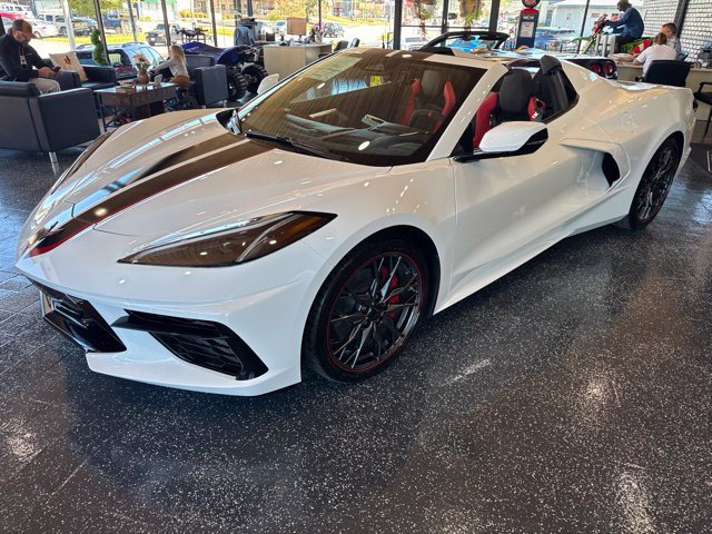 New 2027 Chevrolet Corvette Stingray Convertible w/ 2LT RWD image 3