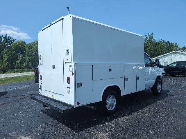 New 2025 Ford E-350 and Econoline 350 Super Duty w/ Power Equipment Group RWD image 5
