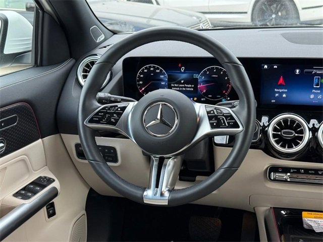 Certified 2025 Mercedes-Benz GLA 250 4MATIC image 14