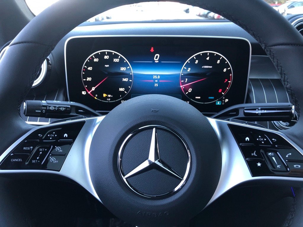 New 2026 Mercedes-Benz GLC 300 4MATIC image 21