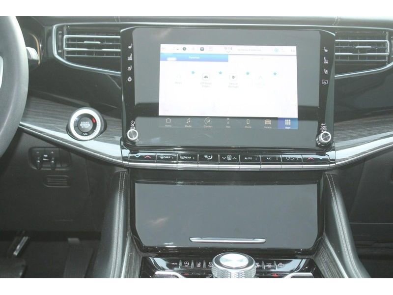 Used 2022 Jeep Wagoneer Series III w/ Premium Group I image 19