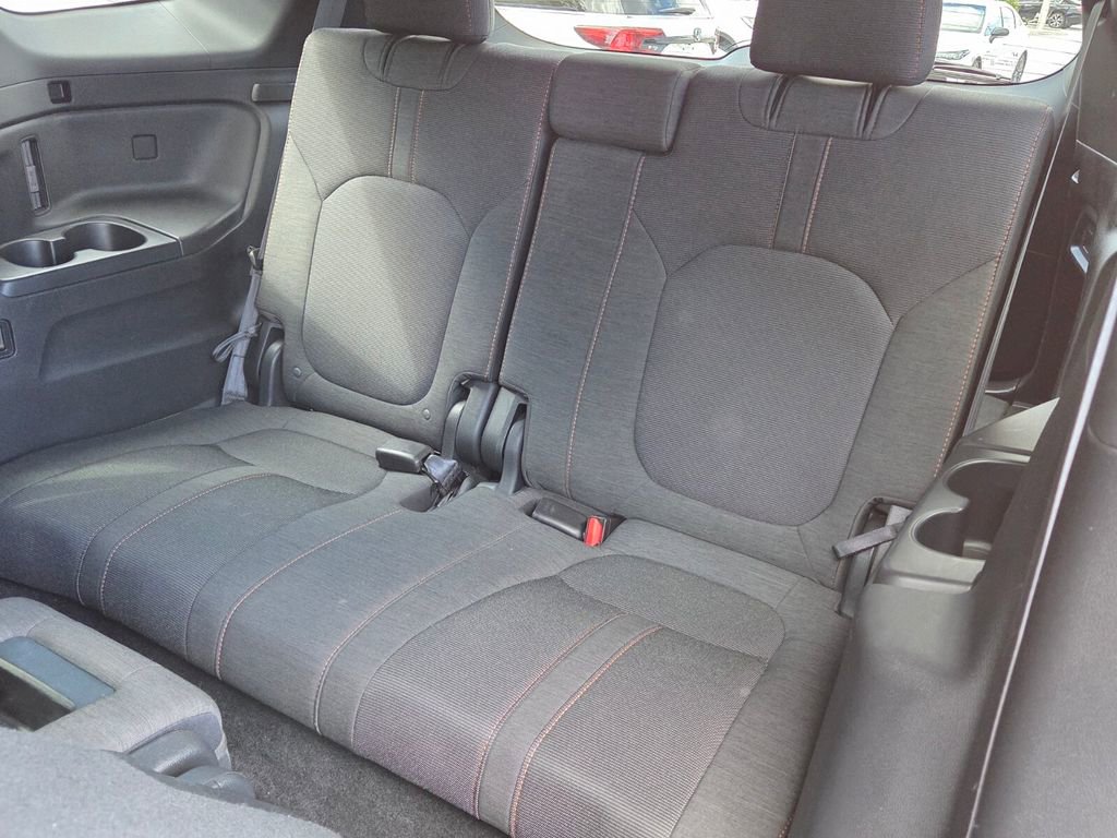 Certified 2023 Honda Pilot Sport image 12