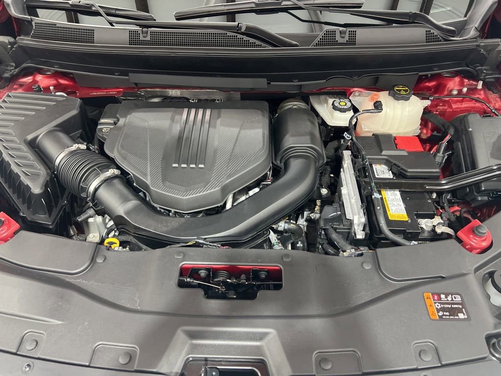 Used 2025 Chevrolet Traverse LT w/ Sun and Wheel Package FWD image 28