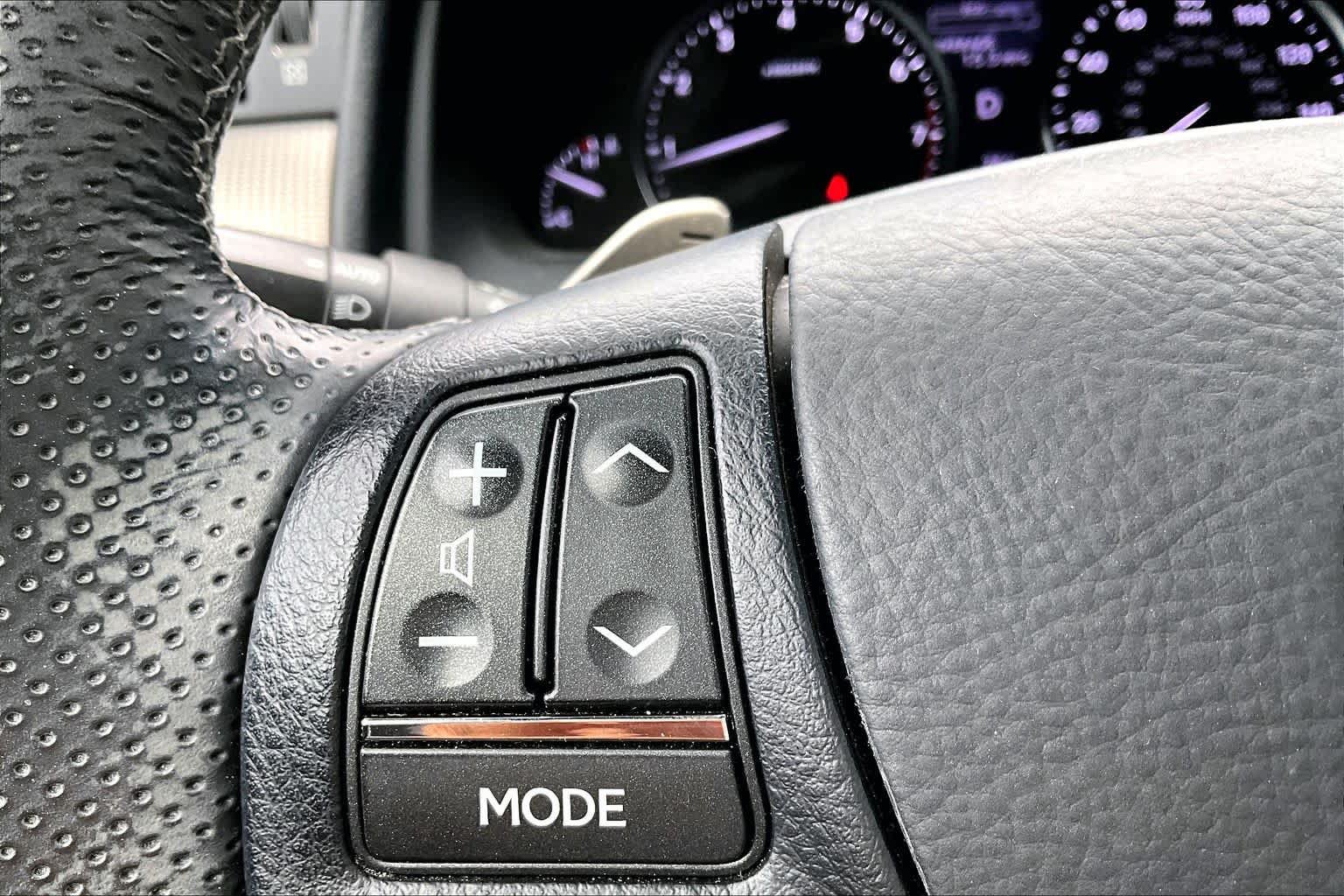 Used 2014 Lexus LS 460 w/ F Sport Package RWD image 23
