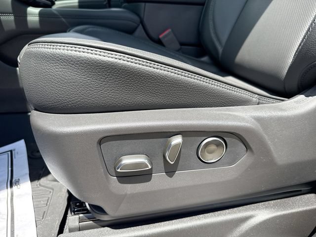 New 2026 GMC Yukon XL Denali w/ Sun & Power Step Package AWD/4WD image 12