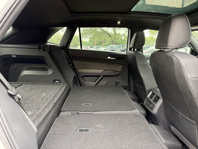 Used 2023 Volkswagen Atlas Cross Sport SE FWD image 18