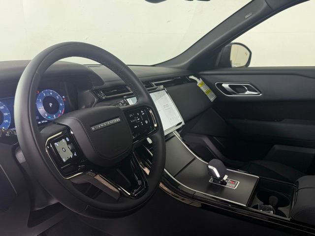 New 2026 Land Rover Range Rover Velar Dynamic SE image 8