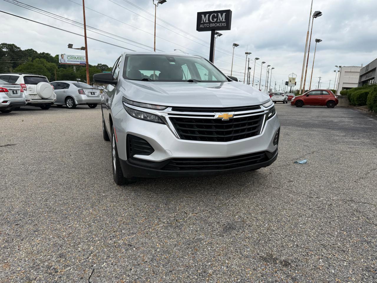 Used 2022 Chevrolet Equinox LS w/ Driver Confidence II Package FWD image 5