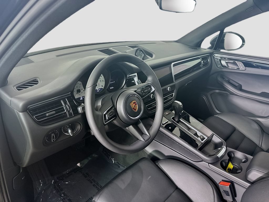 New 2026 Porsche Macan S AWD/4WD image 4