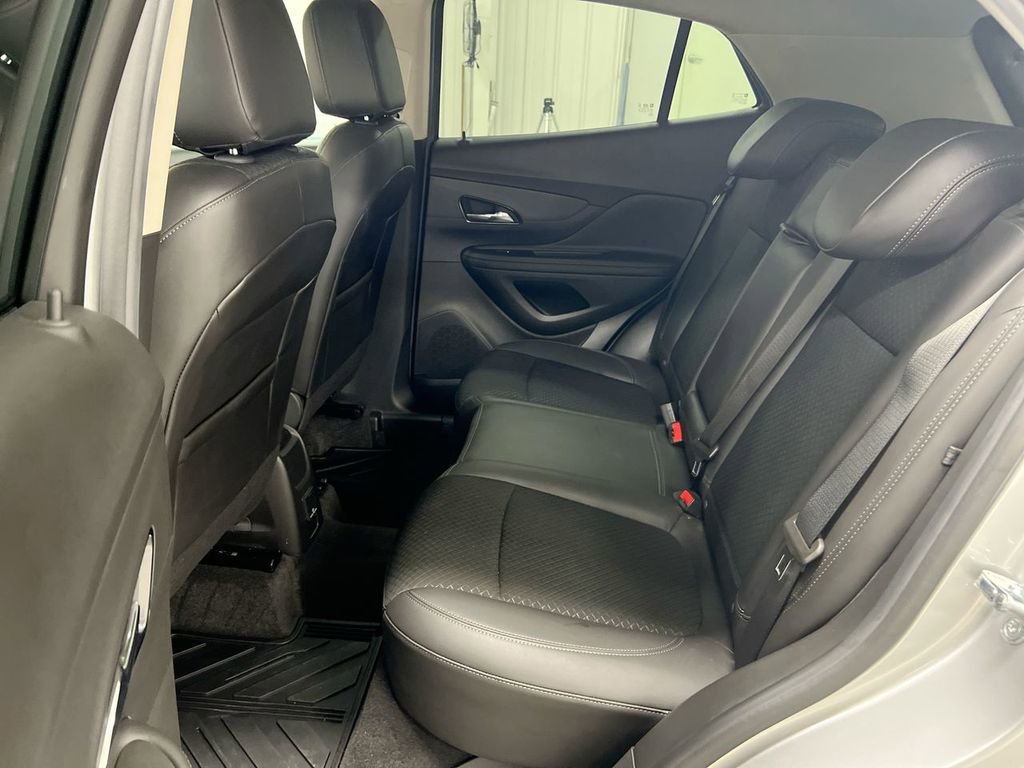 Used 2022 Buick Encore Preferred w/ Safety Package AWD/4WD image 22