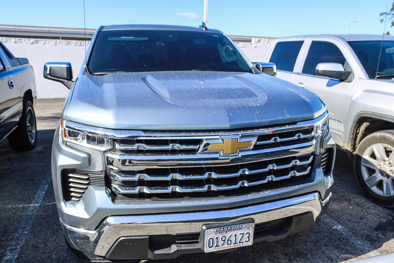 Used 2024 Chevrolet Silverado 1500 LT image 2