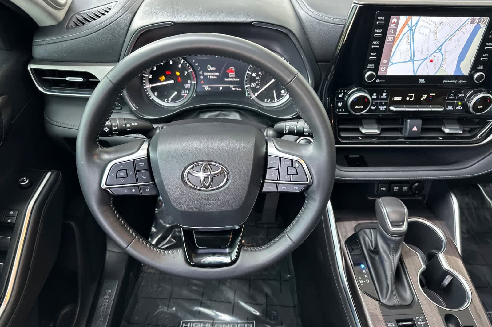 Used 2021 Toyota Highlander Limited image 14