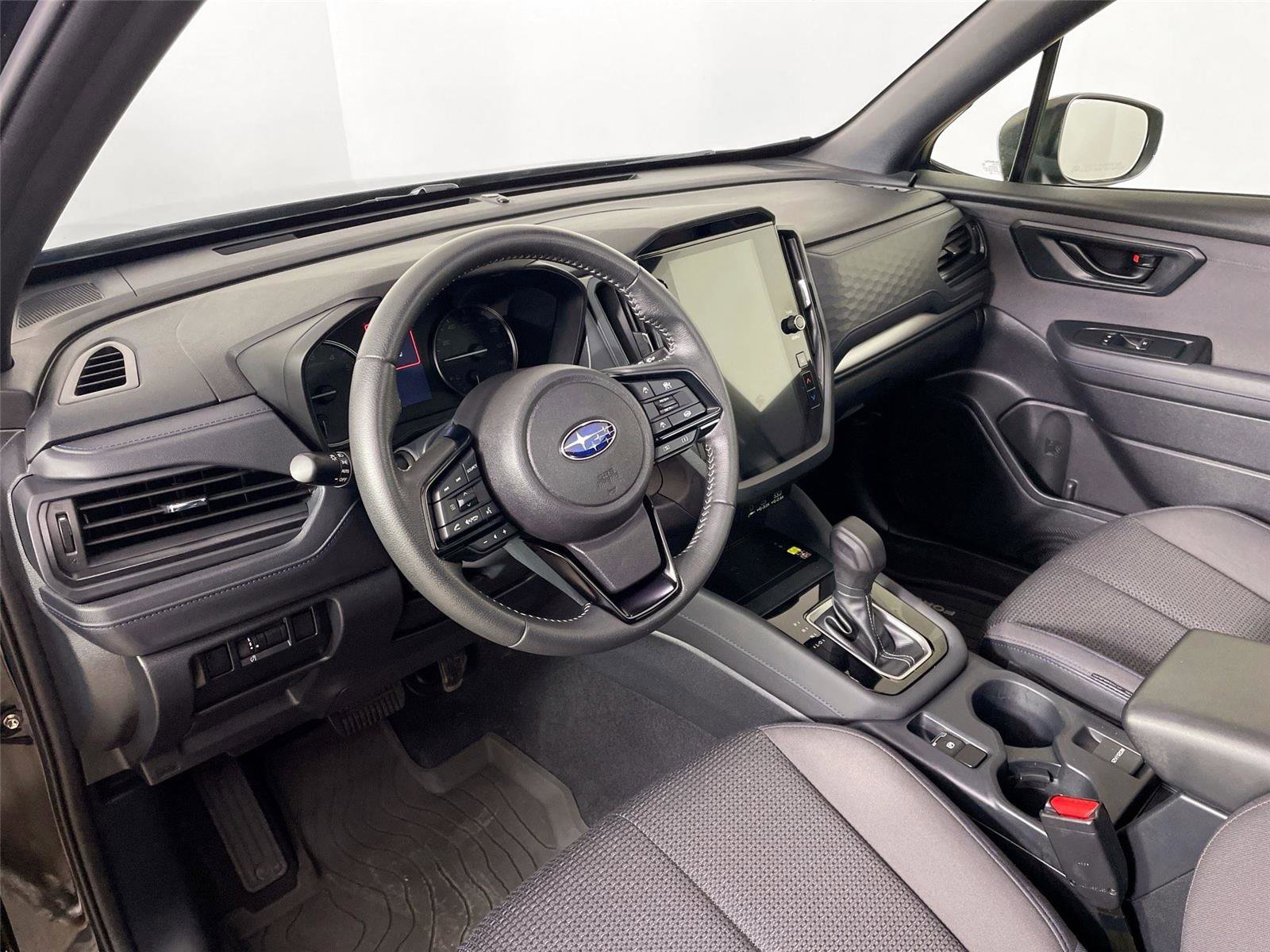Used 2025 Subaru Forester Premium image 23