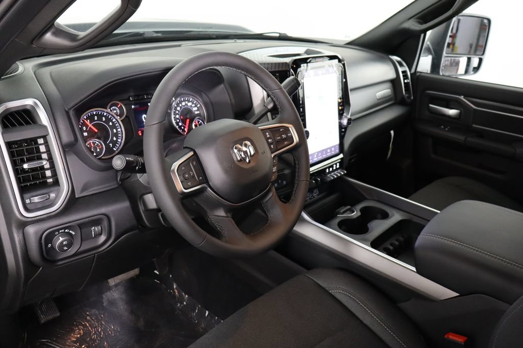 New 2026 RAM 2500 Big Horn AWD/4WD image 25
