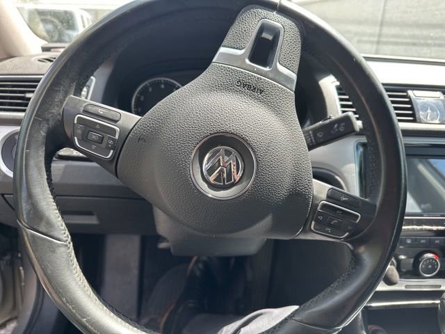 Used 2013 Volkswagen Passat 2.5 SE image 10