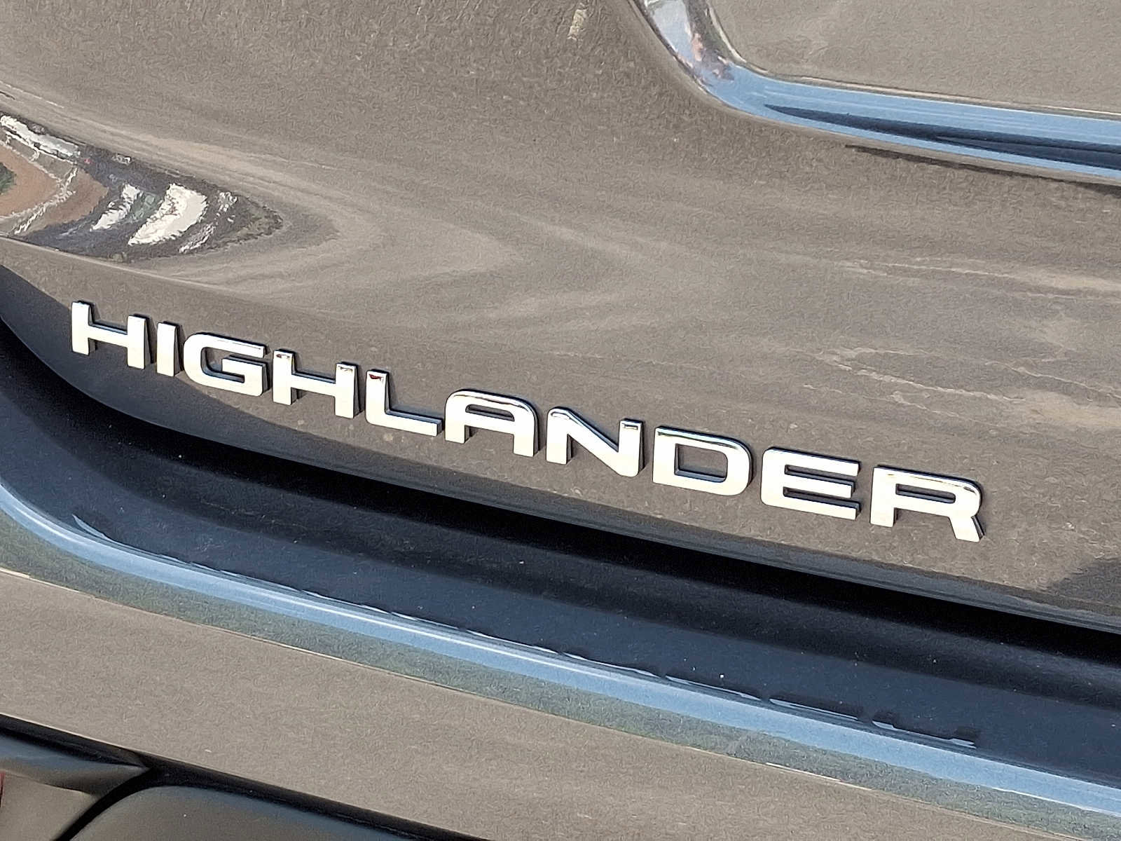 Used 2022 Toyota Highlander XLE image 32