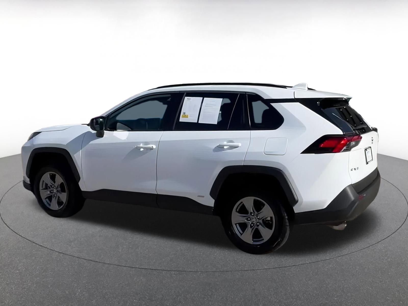 Used 2025 Toyota RAV4 LE image 10