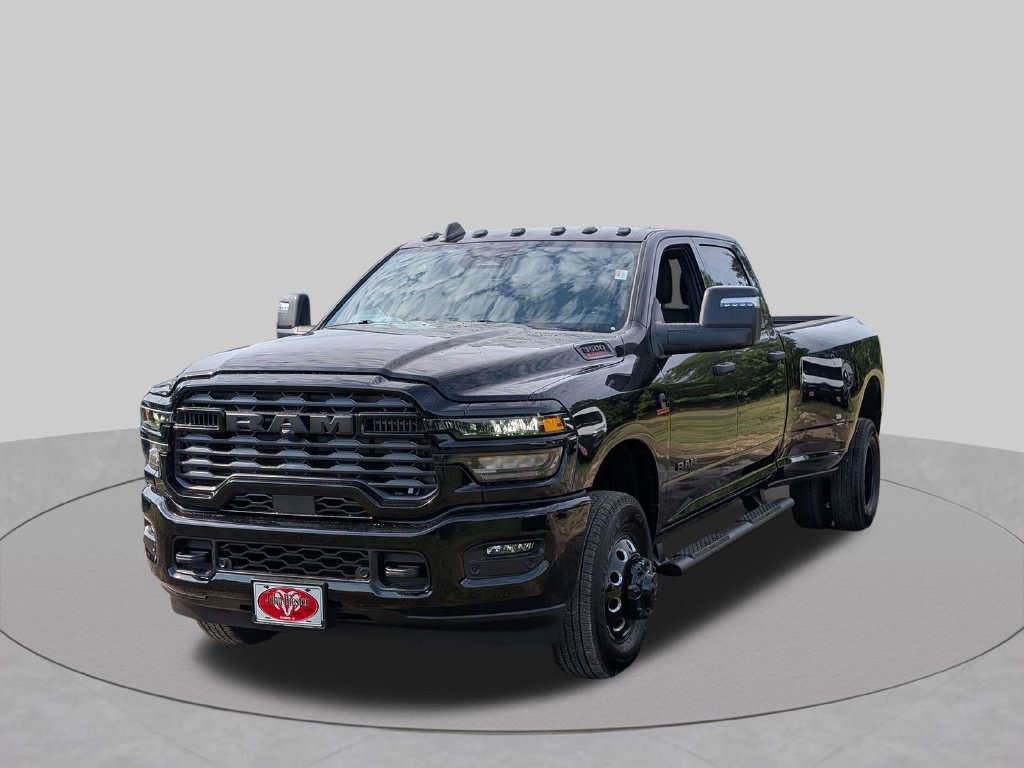 New 2026 RAM 3500 Big Horn AWD/4WD image 4