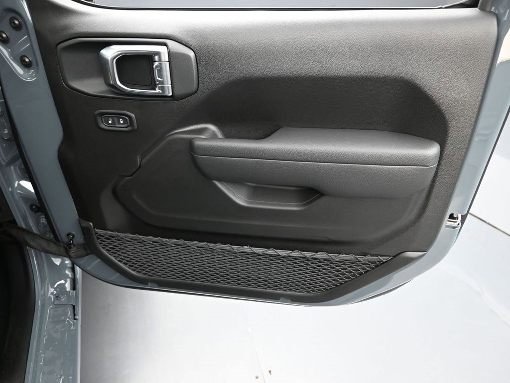 New 2025 Jeep Wrangler Sport S image 17