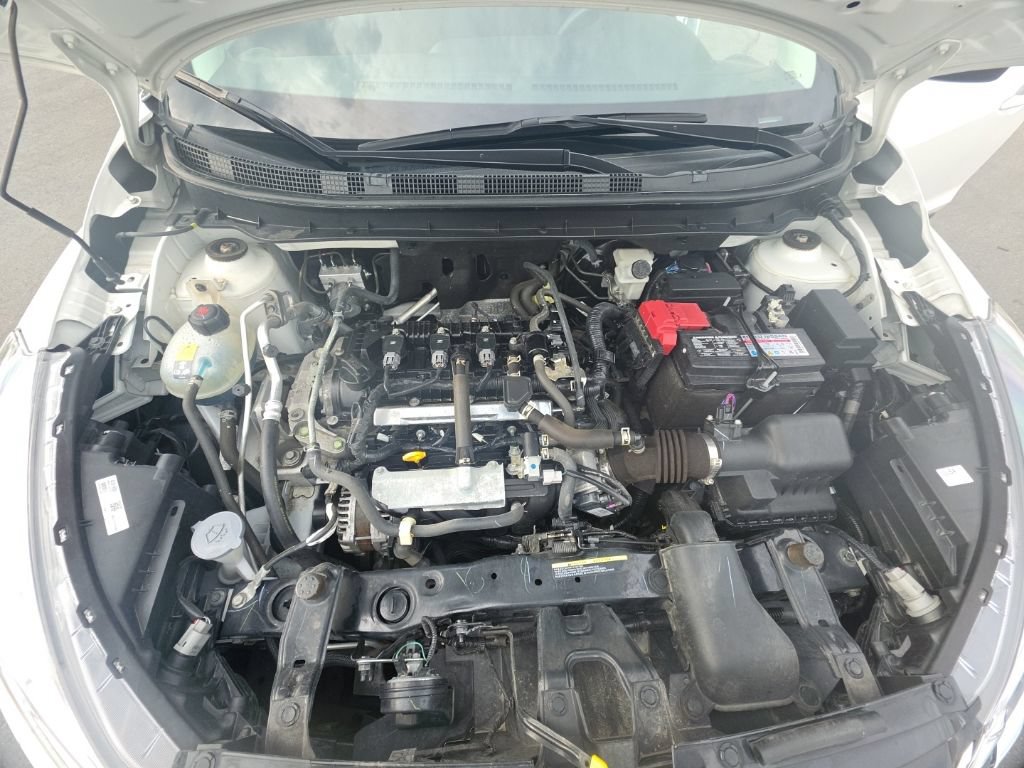 Used 2024 Nissan Kicks SV w/ Interior Electronics Package FWD image 12