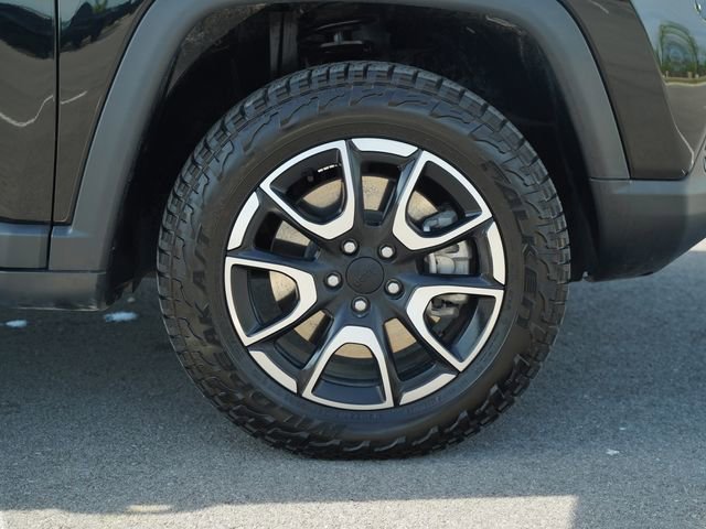 Used 2024 Jeep Compass Trailhawk w/ Trailer Tow Group image 45