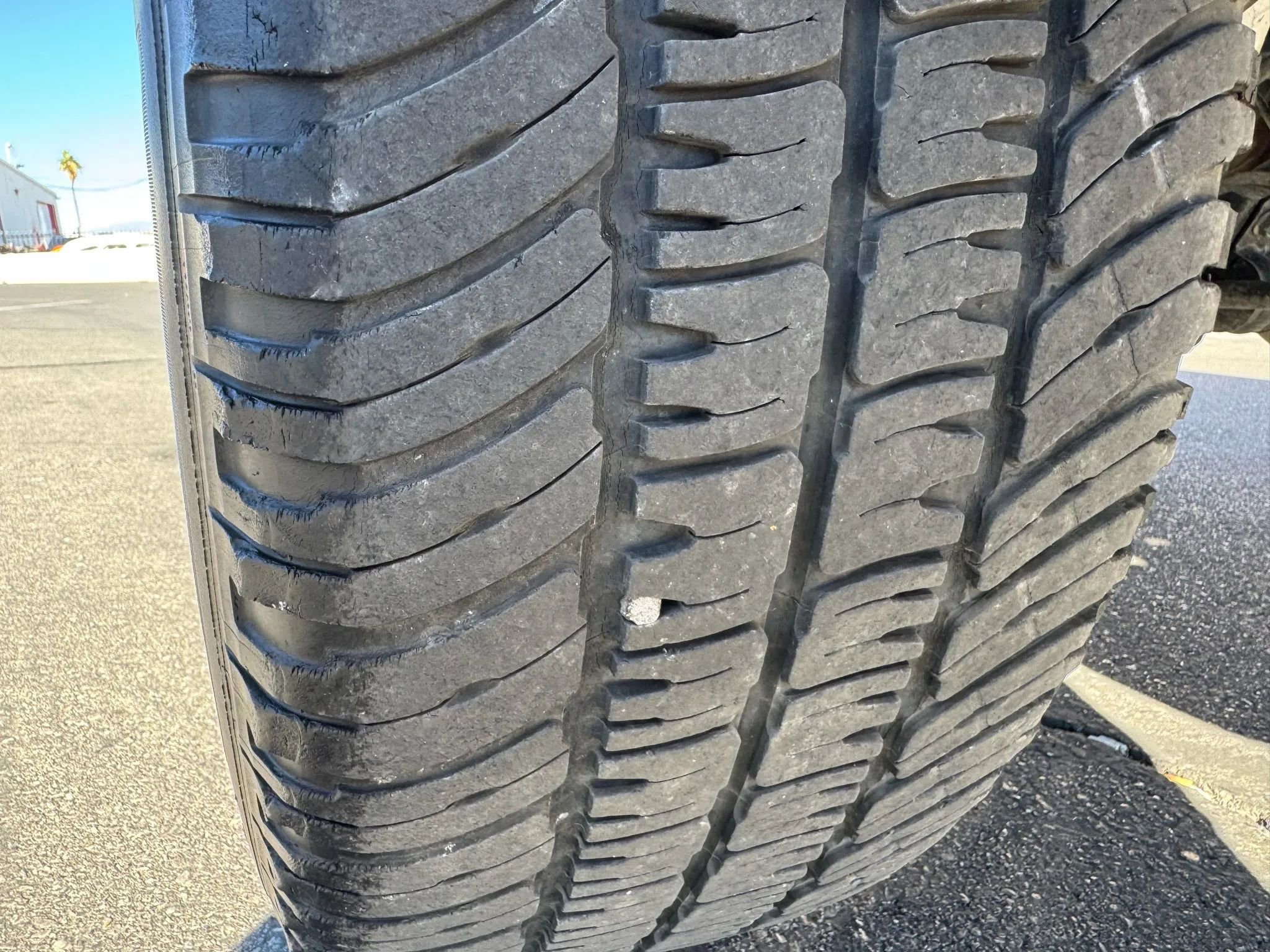 Used 2017 Nissan Titan Platinum Reserve image 9