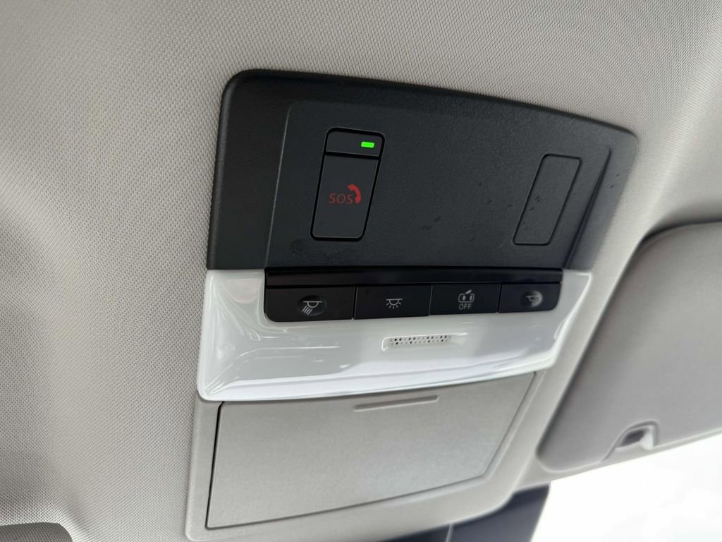 Used 2025 Nissan Pathfinder SV image 26