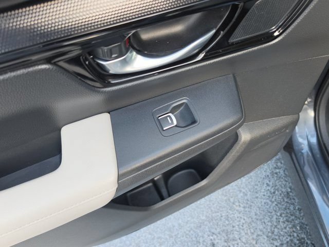 Used 2025 Honda CR-V EX-L image 13