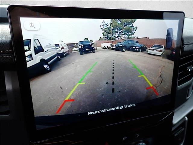 Used 2023 Ford Expedition XLT image 26