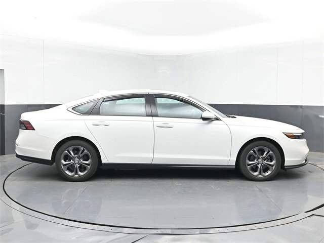 Certified 2023 Honda Accord EX image 11